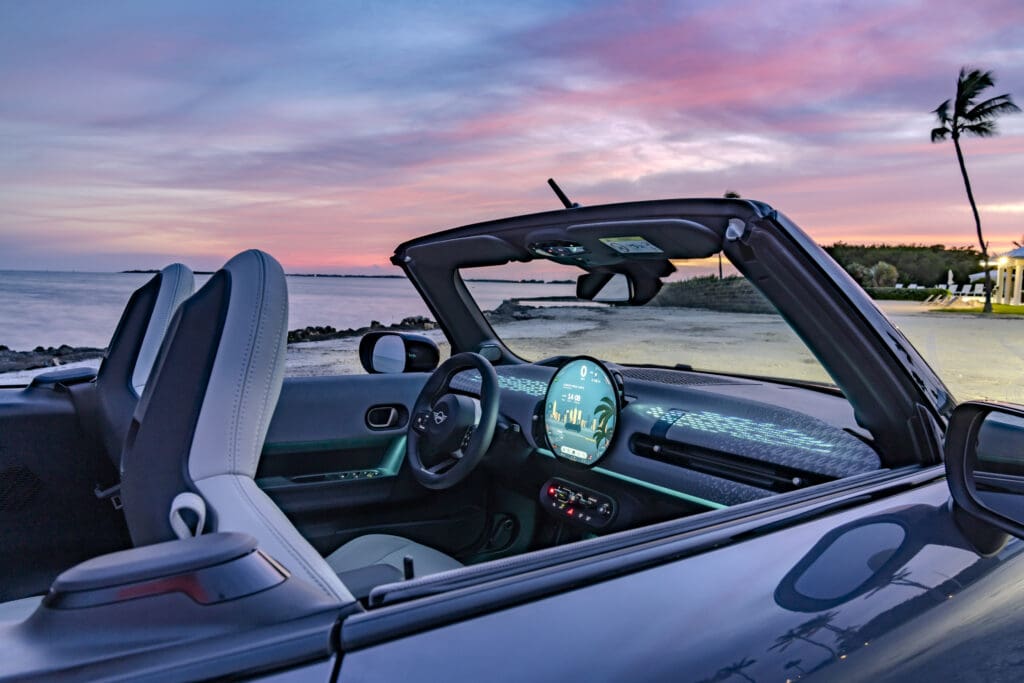 El nuevo MINI Cooper Convertible - REVISTA AUTOSMAS